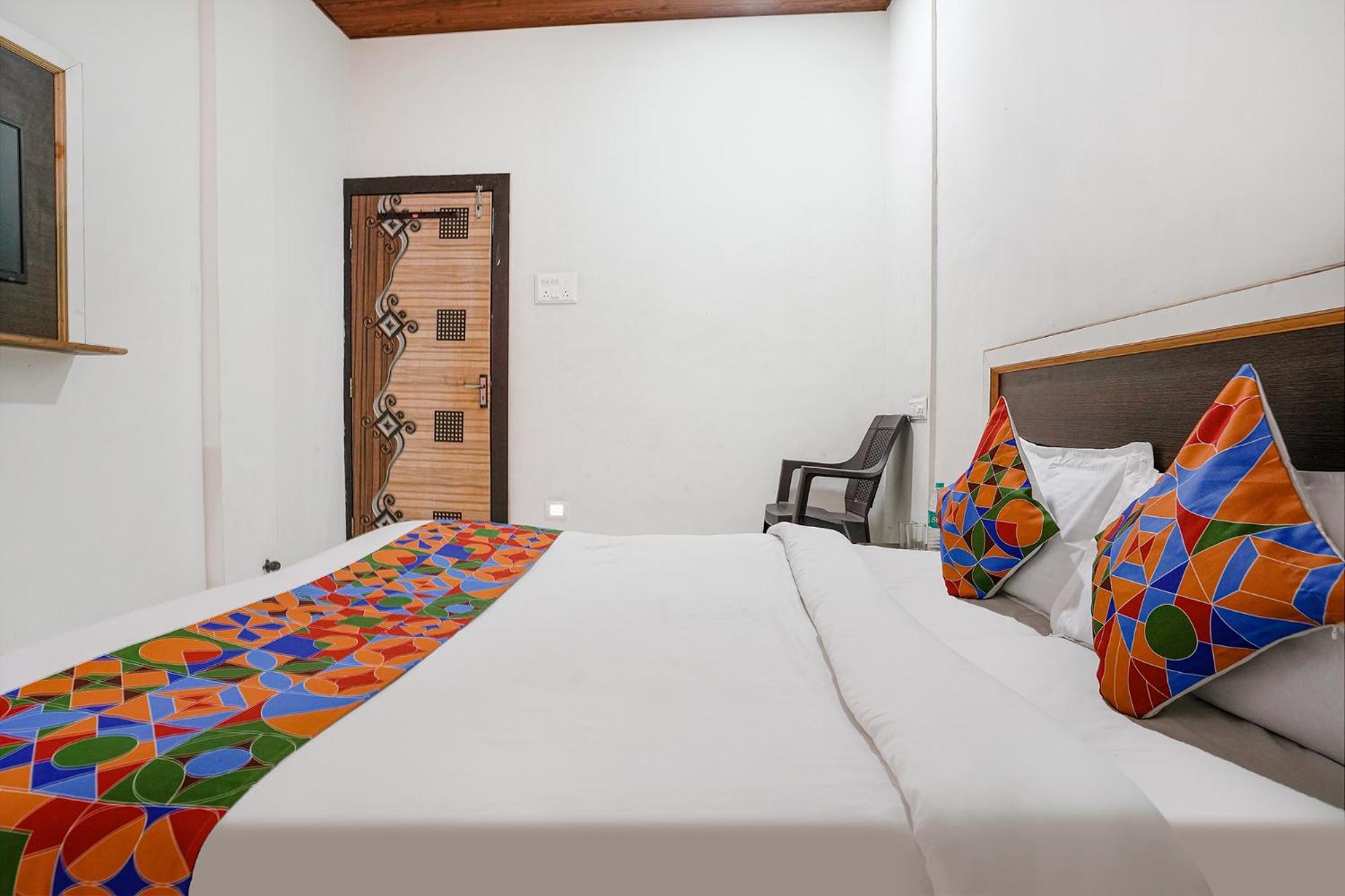 Fabexpress Sai Lodging I - Nr Nashik Railway Station Luaran gambar