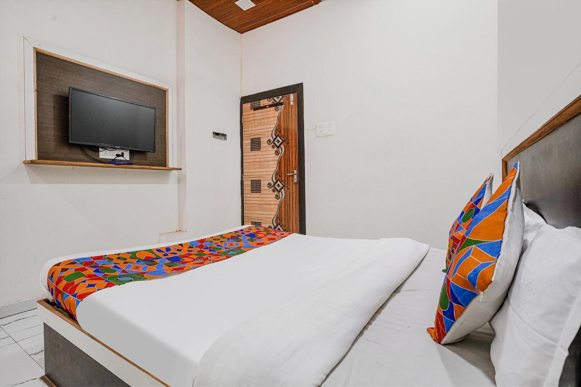 Fabexpress Sai Lodging I - Nr Nashik Railway Station Luaran gambar